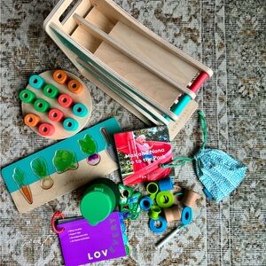 Lovevery the Adventurer play kit